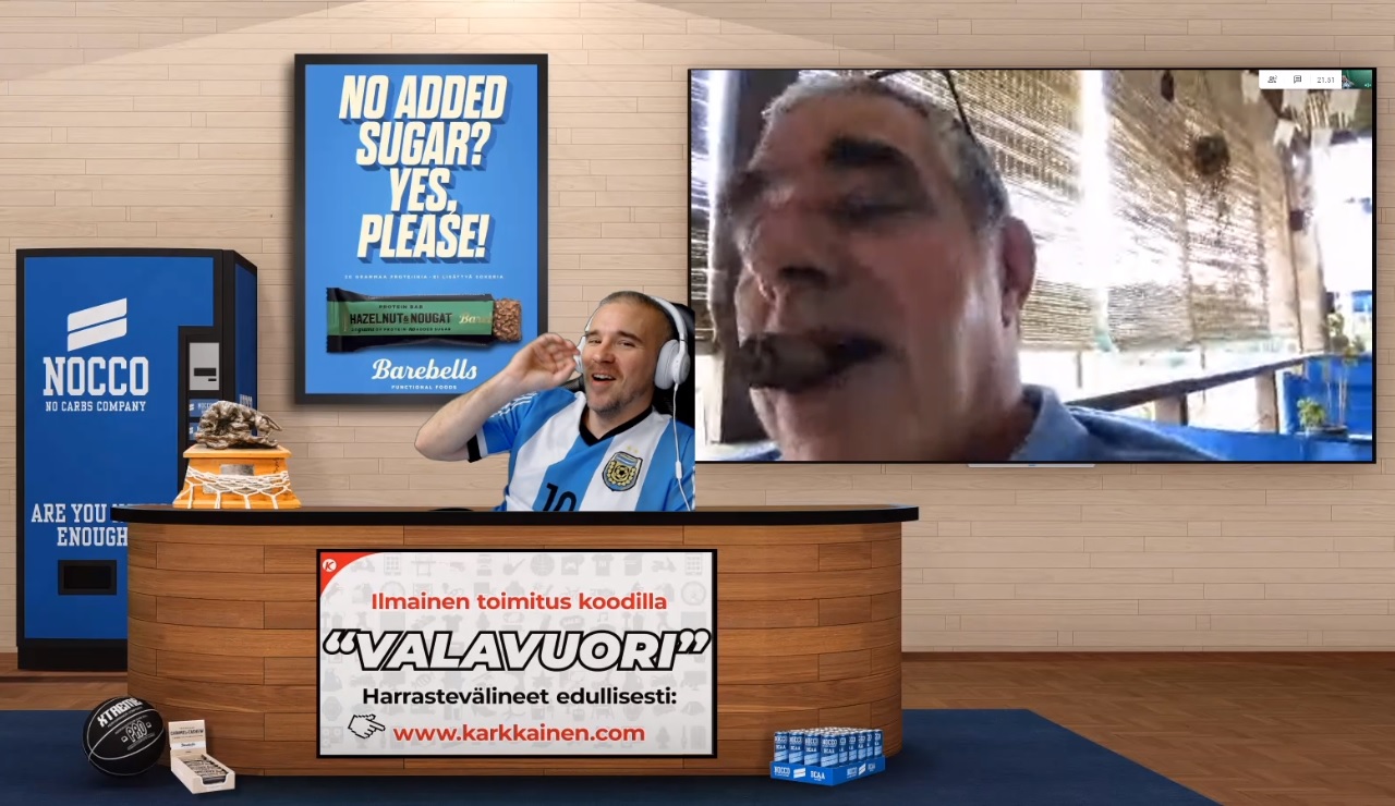 Valavuori kunnioitti Maradonaa Twitch-lähetyksessään torstai-iltana, kun suru-uutiset legendan menehtymisestä kantautui ihmisten korville.