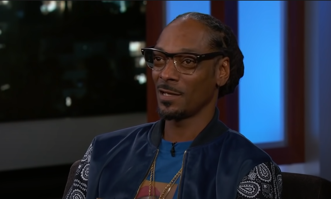 Snoop Dogg tuleva urheiluselostaja? Räppilegendan selostus-into jatkuu ja nyt hän tarjoaakin selostustaitojaan Paul Vs Mayweather otteluun.