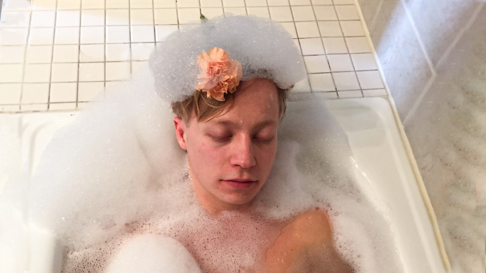 Kuudes Kerros -trion VV Konttinen halusi tuottaa uskaliaampaa sisältöä, joten hän päätti perustaa oman kanavan ja myöhemmin myös Patreon tilin.