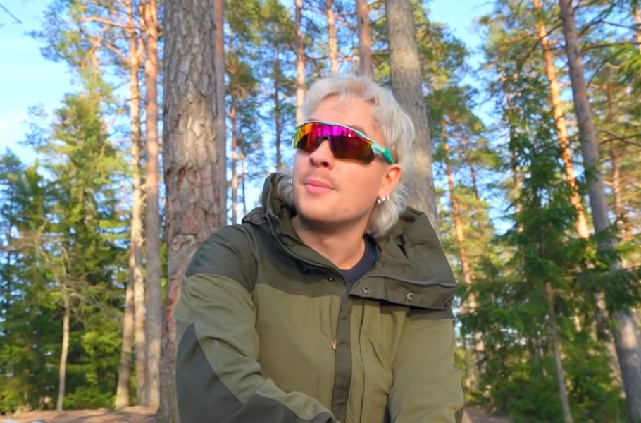 Somevaikuttaja Joona Hellman poistui somesta, mutta dokumentoi kameralle ajan ilman sosiaalisia medioita.