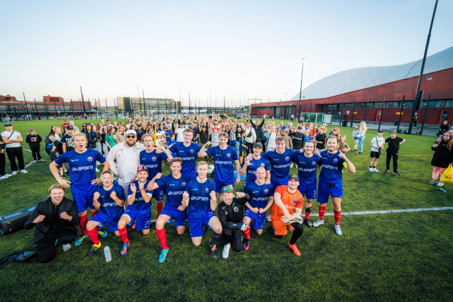 Aston Gilla voittoon Bolt arenalla, kun somejoukkue kohtasi  FC Fightbackin perjantaina. 50-peliminuutin jälkeen areenalta voittajana poistui Aston Gilla lukemin 4-1.