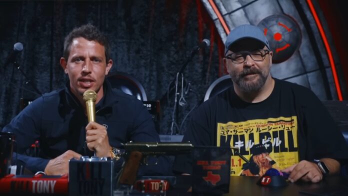 Kill Tony -podcastin juontajat. YouTuben suosituin podcast vaihtui!
